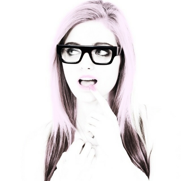 Fashion Glasses designed by Woody Batts - Picture 2 of 7